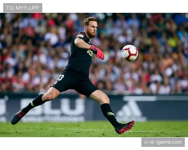 奥布拉克万达大都会再献神勇表现，续写传奇门将辉煌篇章